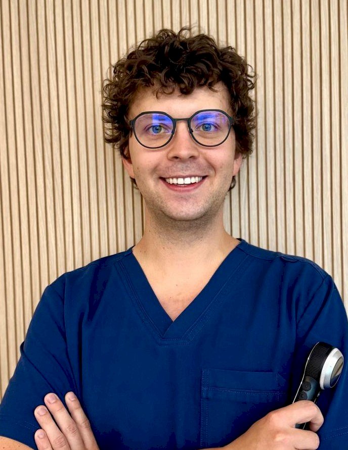 <strong>Dr n. med. Mikołaj CIchoń</strong>